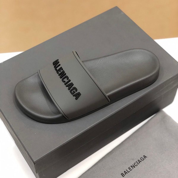 No. 1 in cumulative sales! Replica Balenciaga Pool Slide Sandals bas95480