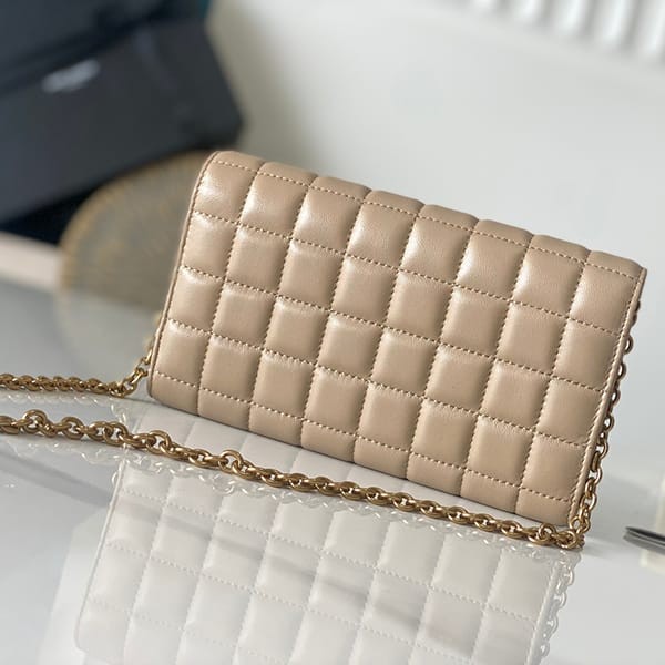 Very popular all over the world? Yves Saint Laurent fake Lemayon chain wallet Sar27645