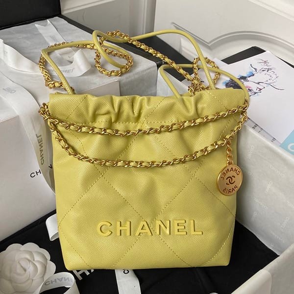 I definitely want it! Chanel replica 22 mini handbag shoulder bag shs07029 I definitely want it! Chanel replica 22 mini handbag shoulder bag shs07029