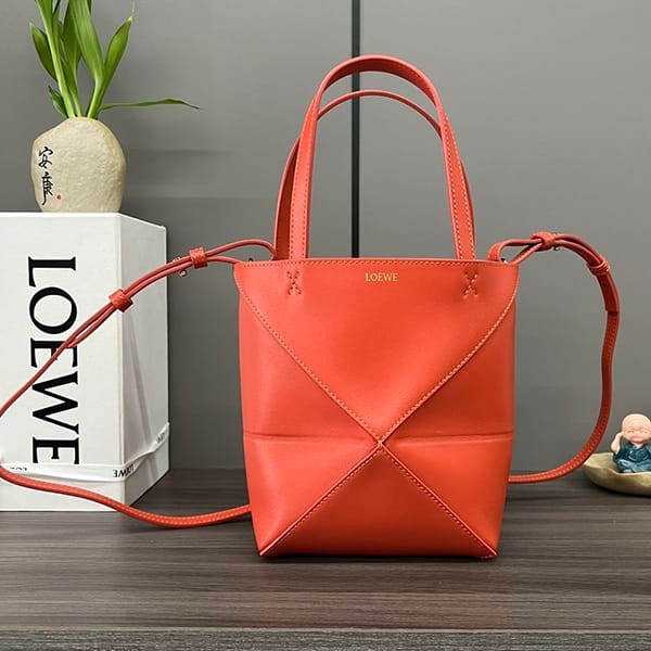 Very popular: Loewe replica Puzzlefold Tote Mini shoulder bag lof08521