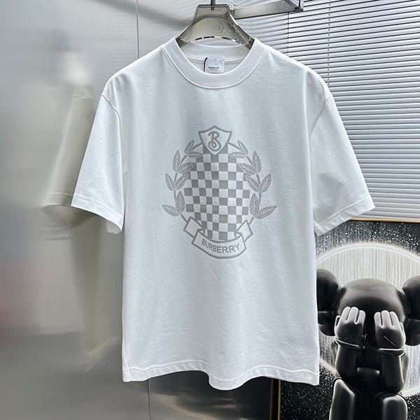 Hard to find Burberry replica Globe graphic T-shirt Bak72405 Hard to find Burberry replica Globe graphic T-shirt Bak72405