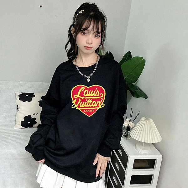 Louis Vuitton Replica Intarsia Jacquard Heart Crew Neck vuf67765 Louis Vuitton Replica Intarsia Jacquard Heart Crew Neck vuf67765