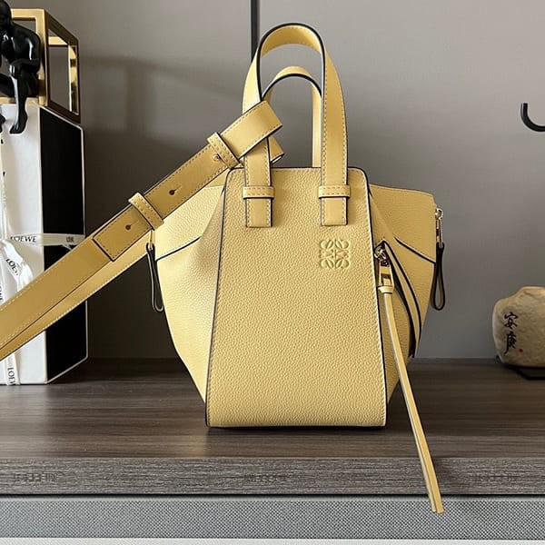 Very popular! Loewe Hammock copy drawstring shoulder bag los06444 Very popular! Loewe Hammock copy drawstring shoulder bag los06444