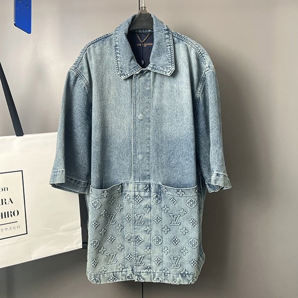 [Used by many celebrities] Louis Vuitton denim short-sleeve shirt replica vuo02980