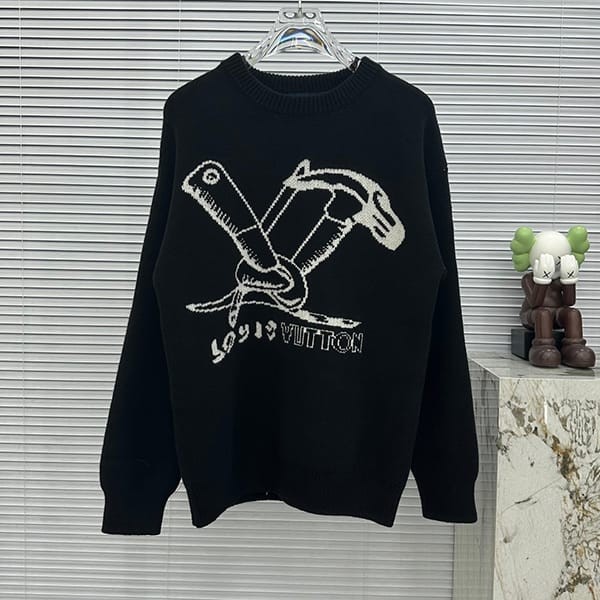 ☆Super popular☆Louis Vuitton patch crew neck sweater replica vuh07624