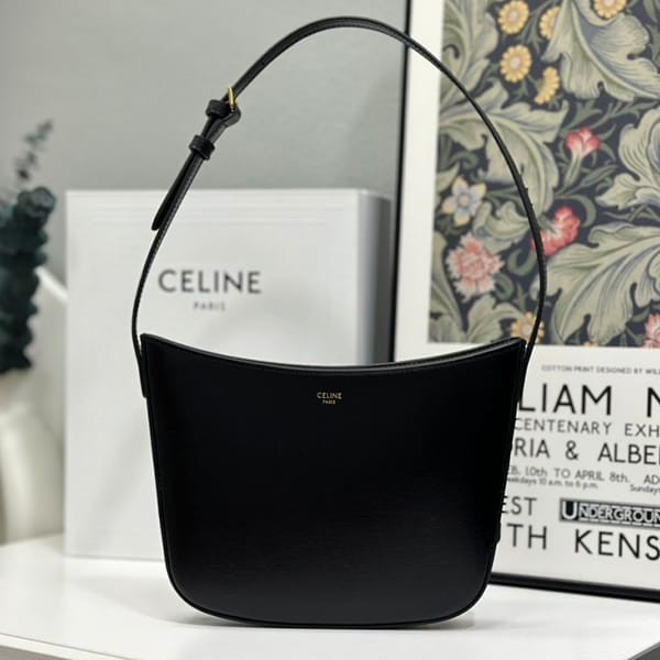 New on Sale: Celine Triomphe Replica Canvas Clock Bag Cey99810 New on Sale: Celine Triomphe Replica Canvas Clock Bag Cey99810