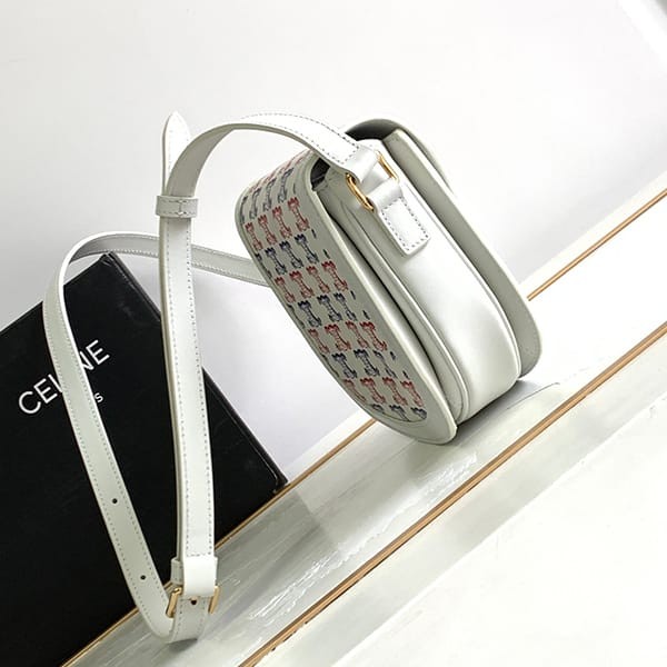 Very popular all over the world? Celine Teen Triomphe shoulder bag calfskin replica 110962EY307LR