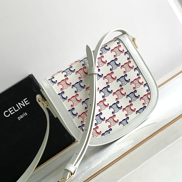 Very popular all over the world? Celine Teen Triomphe shoulder bag calfskin replica 110962EY307LR