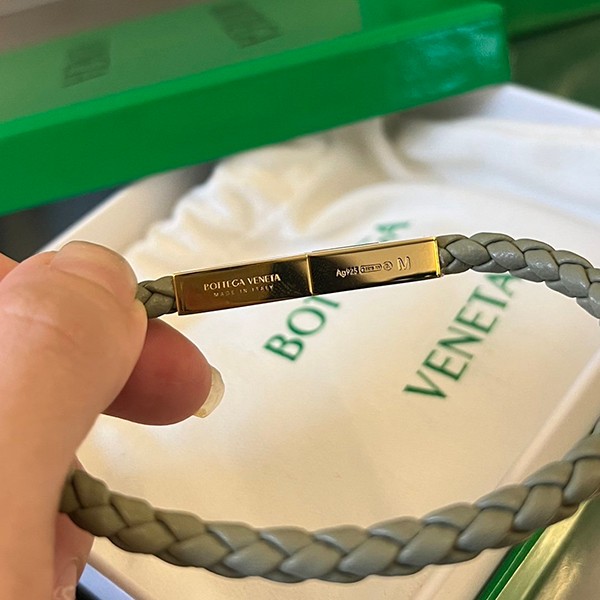 Immediate delivery Bottega Veneta Replica Braided Leather Bracelet boq94218