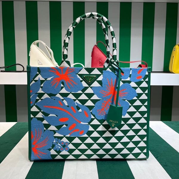 n-grade recommended prada cool symbol large handbag replica tote pui57541