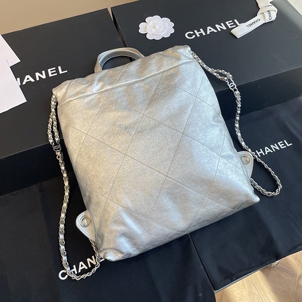Very popular all over the world! Chanel CC logo backpack replica shm42005