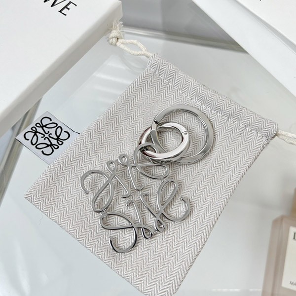 Immediate delivery Loewe Brooch Replica Anagram Motif Metal Key Ring lod36936