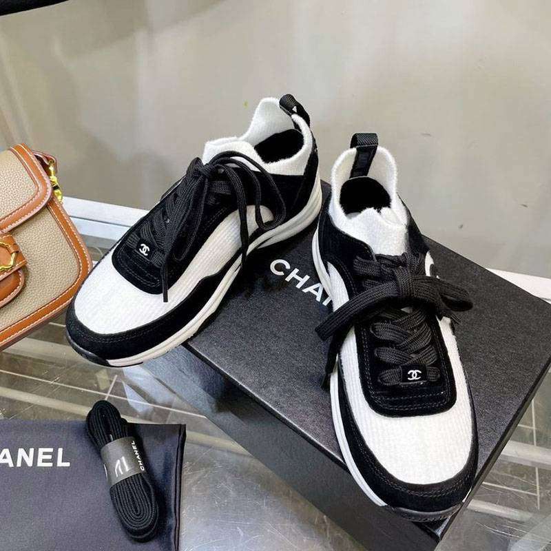Sold out Chanel CC logo sneakers replica black & white shf86223