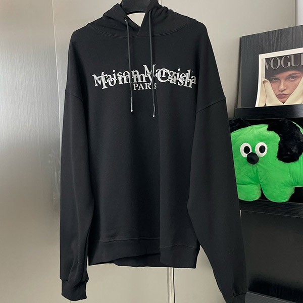 Maison Margiela Replica Hooded Logo Hoodie ☆Very Popular☆ Maq42386 Maison Margiela Replica Hooded Logo Hoodie ☆Very Popular☆ Maq42386