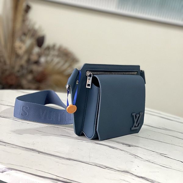 Immediate delivery Louis Vuitton Slingback Bumbag NV Replica vul13724