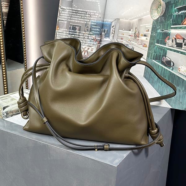 n grade recommended Loewe nappa calf flamenco clutch shoulder bag fake lot40470 n grade recommended Loewe nappa calf flamenco clutch shoulder bag fake lot40470