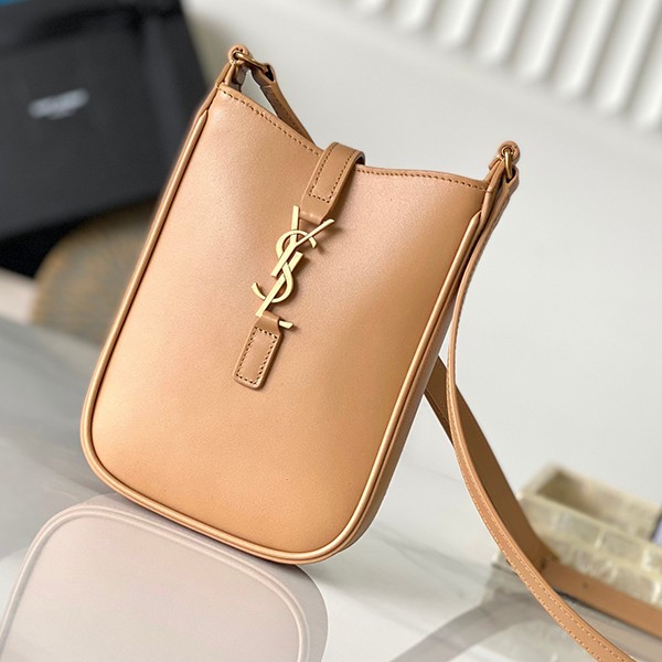 I definitely want this! Saint Laurent Replica LE 5A7 Small Hobo Bag Sao31236 I definitely want this! Saint Laurent Replica LE 5A7 Small Hobo Bag Sao31236