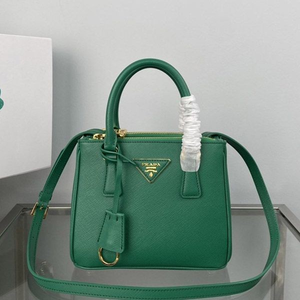 Prada Galleria Saffiano Leather Bag Replica puq31800 Prada Galleria Saffiano Leather Bag Replica puq31800