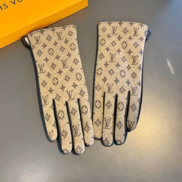 Louis Vuitton Leather Monogram Gloves vue45927 Louis Vuitton Leather Monogram Gloves vue45927