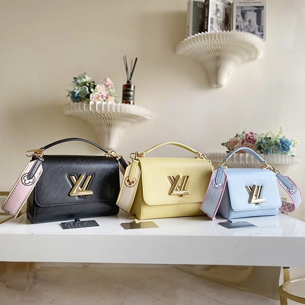 Super low price! Louis Vuitton Twist MM/PM handbag replica in 2 sizes M22036 Super low price! Louis Vuitton Twist MM/PM handbag replica in 2 sizes M22036