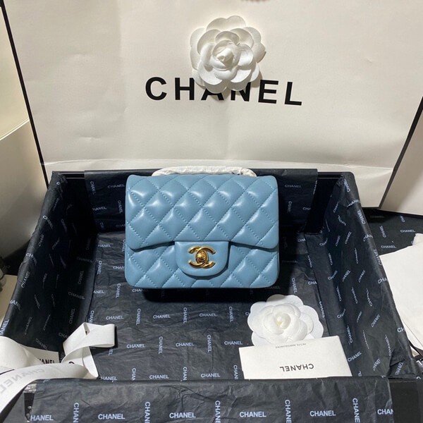 Hard to find★ Chanel Mini Matelasse Lambskin A35200 Hard to find★ Chanel Mini Matelasse Lambskin A35200