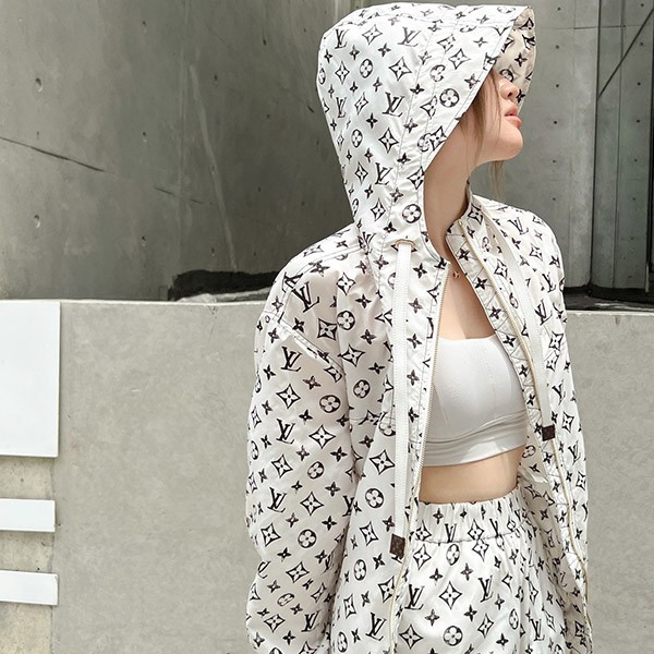 Louis Vuitton Replica Reversible Pinstripe Nylon Hooded Jacket 1ABR99 Louis Vuitton Replica Reversible Pinstripe Nylon Hooded Jacket 1ABR99