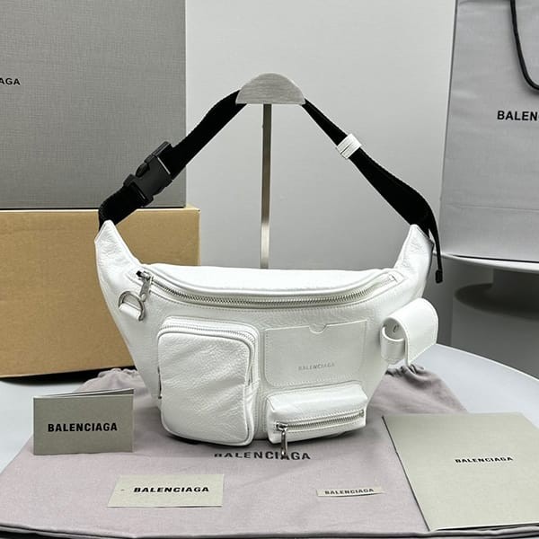 Boutique Balenciaga Replica Superbusy Arena Lambskin Belt Bag baf26642