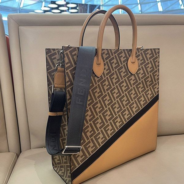 Nice Fendi Vertical Tote Bag Replica fex31508