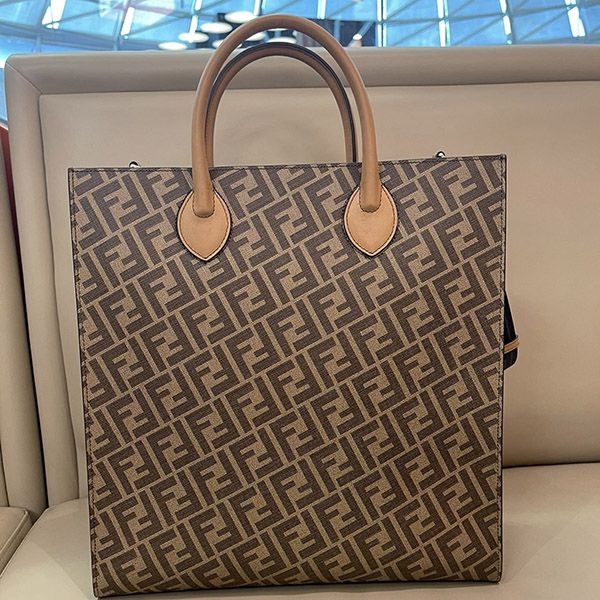 Nice Fendi Vertical Tote Bag Replica fex31508