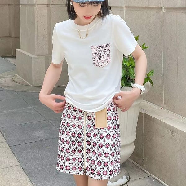 Recommended Louis Vuitton Monogram Pocket T-shirt Replica Top and Bottom Set vuc56005