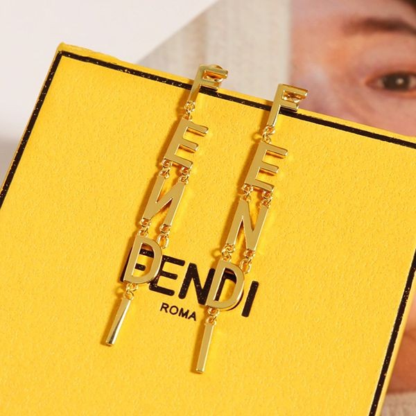Sold out and popular ☆ Elegant Fendi FENDI letter earrings replica feo87513 Sold out and popular ☆ Elegant Fendi FENDI letter earrings replica feo87513
