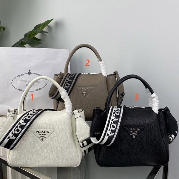 Prada small replica leather handbag puf32114 Prada small replica leather handbag puf32114