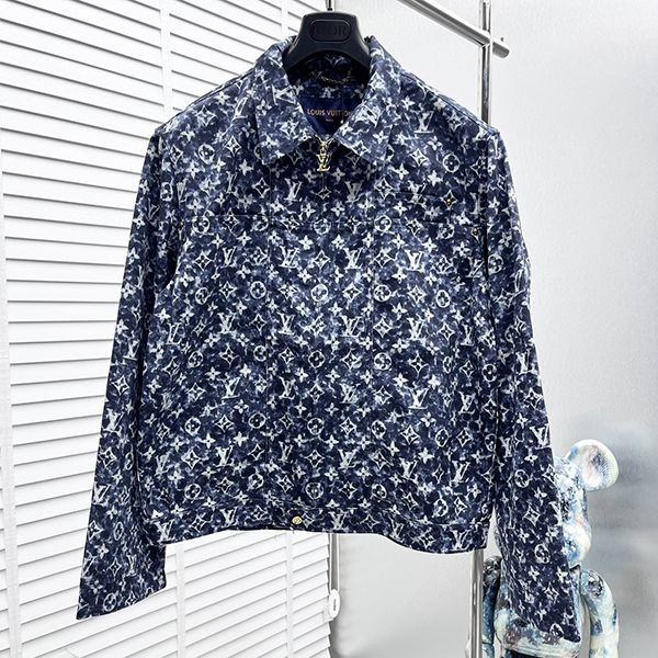 Louis Vuitton Monogram Denim Jacket Replica [Popular Item] vuz98924