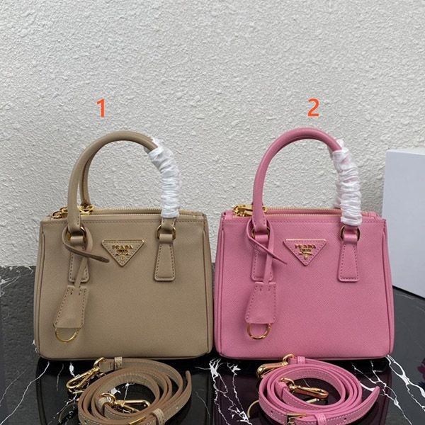 Prada Galleria Saffiano Leather Bag Replica PUV55451