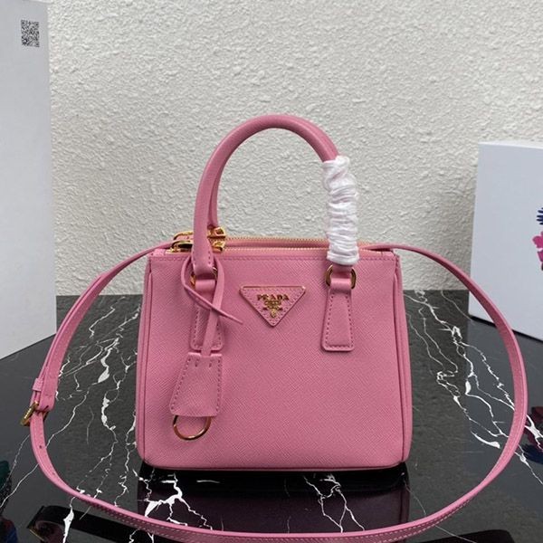 Prada Galleria Saffiano Leather Bag Replica PUV55451