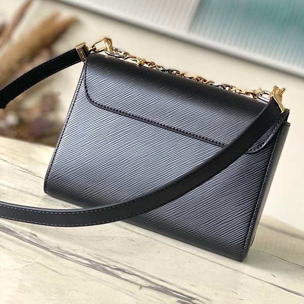 Recommended Louis Vuitton Replica Twist MM Shoulder Bag M22773