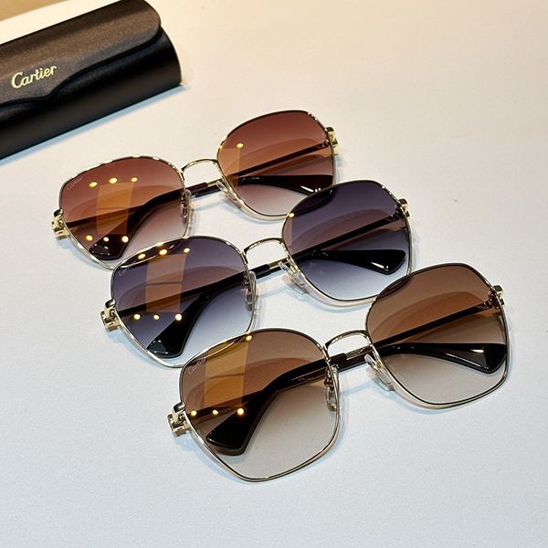 Stylish and cute Cartier square sunglasses replica kat15748