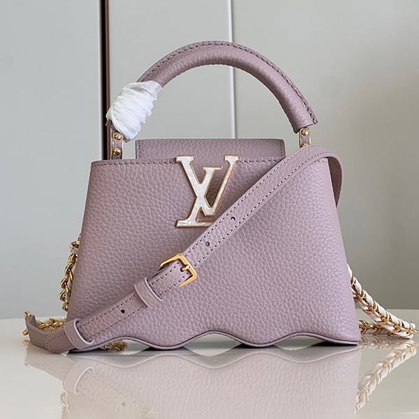 Louis Vuitton Capucines handbag replica mini M22122 available immediately Louis Vuitton Capucines handbag replica mini M22122 available immediately