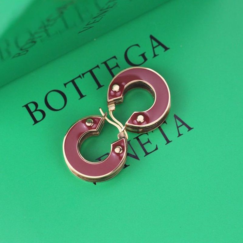 The hottest topic! Bottega Veneta red hoop earrings replica bou48493