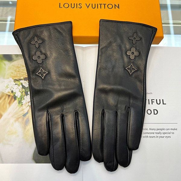 ★Japan!! Popular! Louis Vuitton Leather Monogram Gloves Fake Leather Gloves vut15826