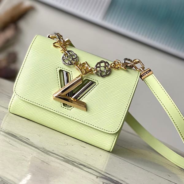 New on Sale: Louis Vuitton Twist PM Shoulder Bag Replica M22768 New on Sale: Louis Vuitton Twist PM Shoulder Bag Replica M22768