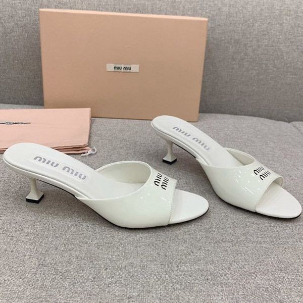 n grade recommended miumiu enamel pumps fake myr27477