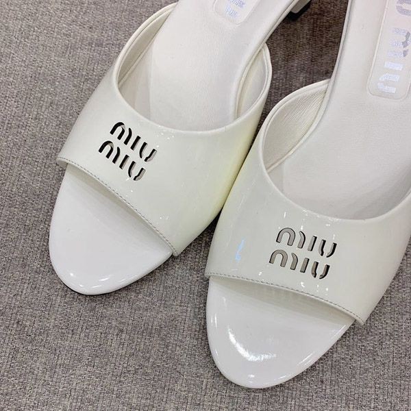 n grade recommended miumiu enamel pumps fake myr27477