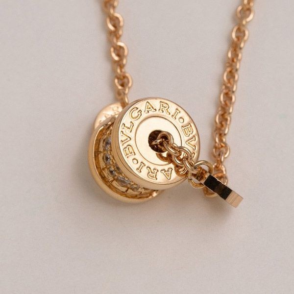 Super low price! Bulgari B.ZERO1 Rose Gold Replica Bracelet Bud45540