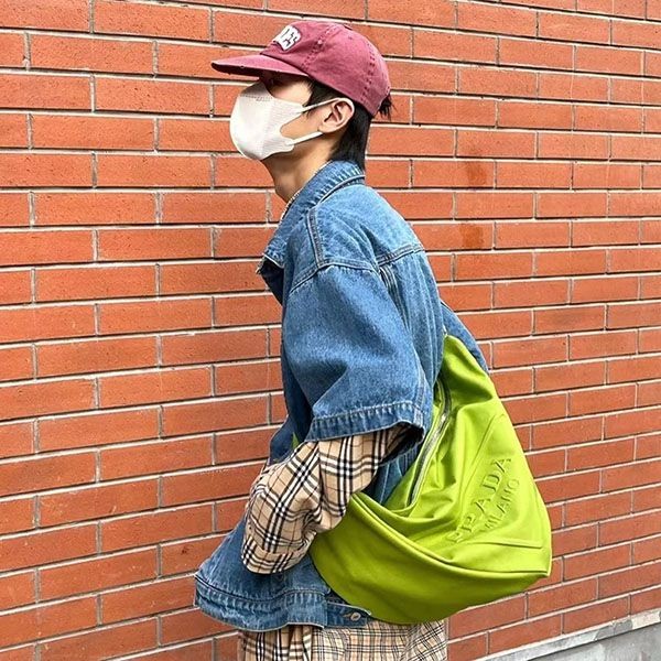 Extremely rare! Prada Triangle Canvas Bag Replica pum89873