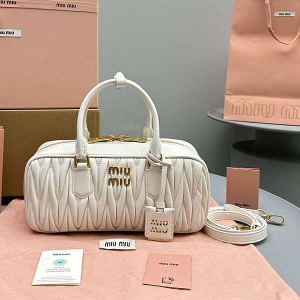 Hard to find Miu Miu replica Arkady Matelasse bag myn27029 Hard to find Miu Miu replica Arkady Matelasse bag myn27029