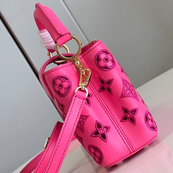 ★Safe shipping with tracking Louis Vuitton handbag Capucines replica mini vui26339