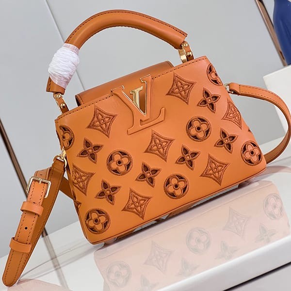 Autumn/Winter Sale: Louis Vuitton Capucines Mini Handbag Replica M22863 Autumn/Winter Sale: Louis Vuitton Capucines Mini Handbag Replica M22863