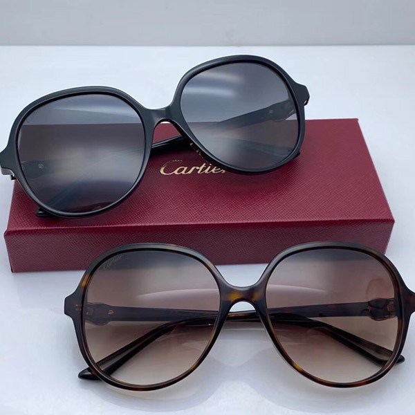 Love at first sight? Signature C de Cartier replica sunglasses CT0219S