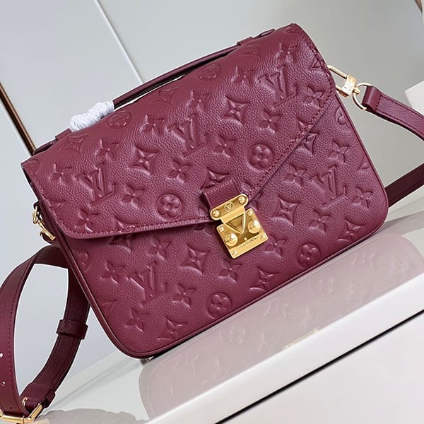 [Great Deal] Louis Vuitton Pochette Shoulder Bag Replica M46613